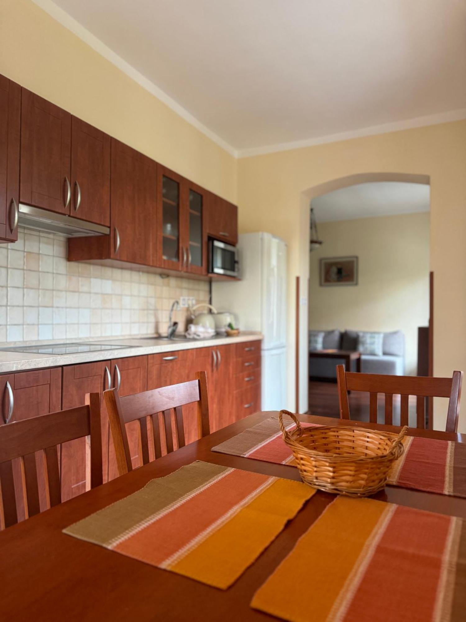 Apartmany Basta & Wellness ซูชิเซ ภายนอก รูปภาพ