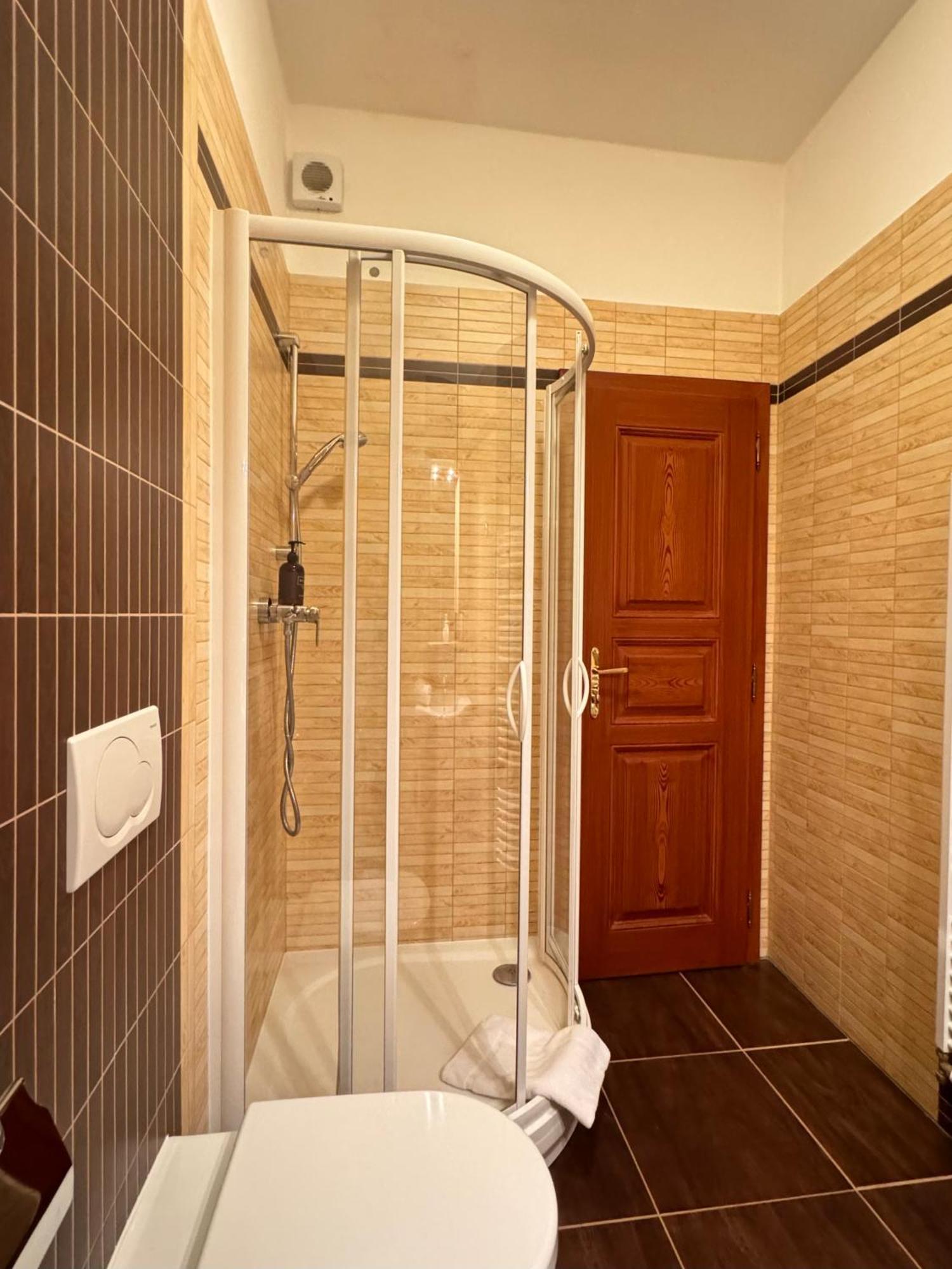 Apartmany Basta & Wellness ซูชิเซ ภายนอก รูปภาพ